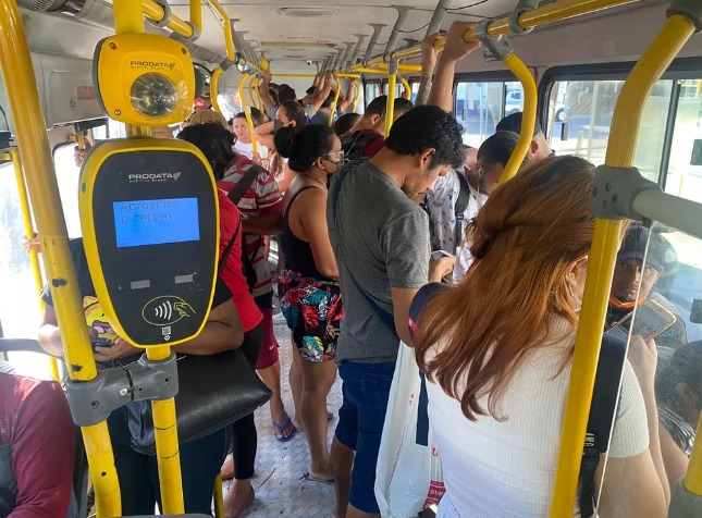 Justiça libera pagamento em espécie nos ônibus